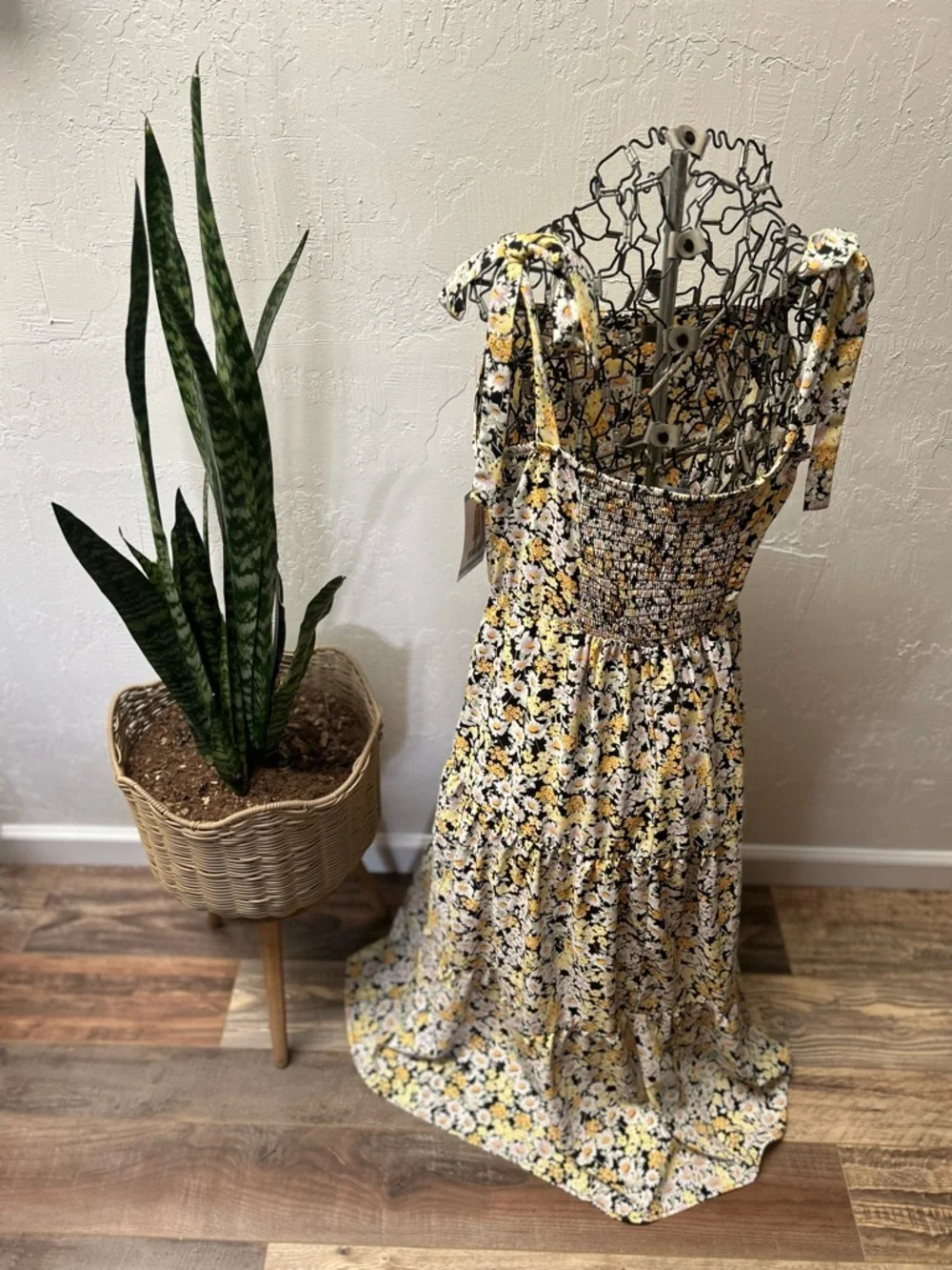 Social Sanctuary Yellow Floral Tie-Shoulder Maxi Dress‎